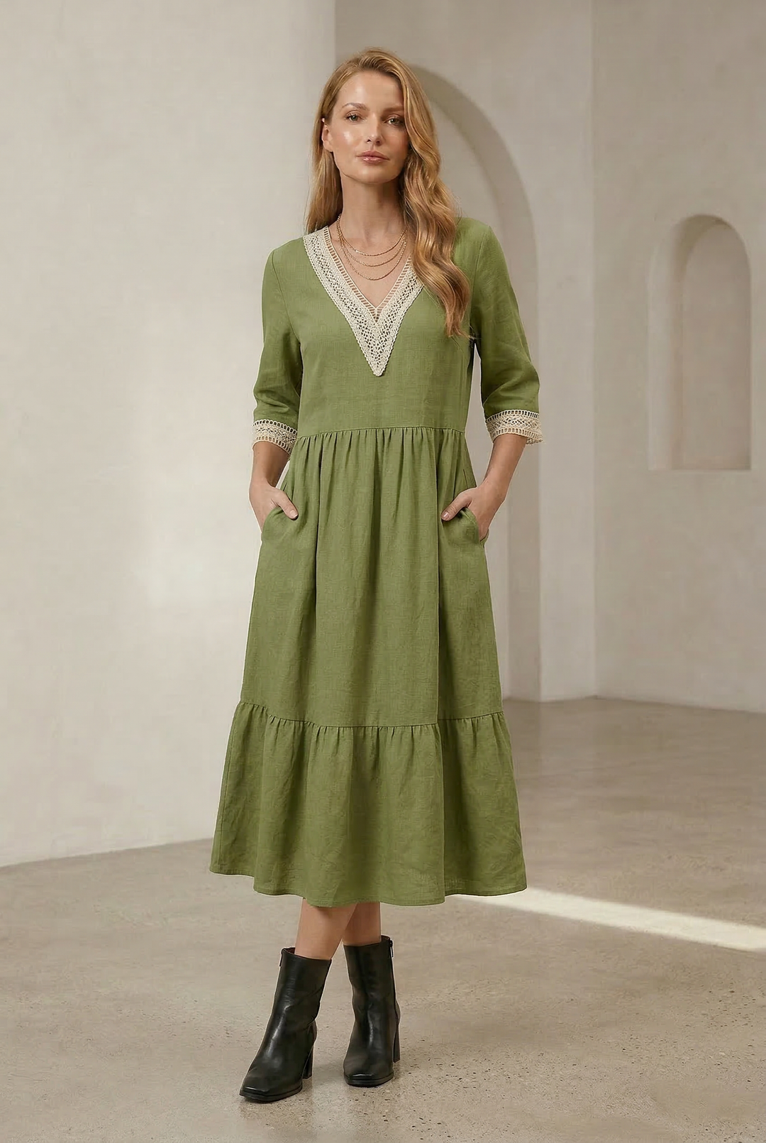 Elvira | Elegant Midi Dress