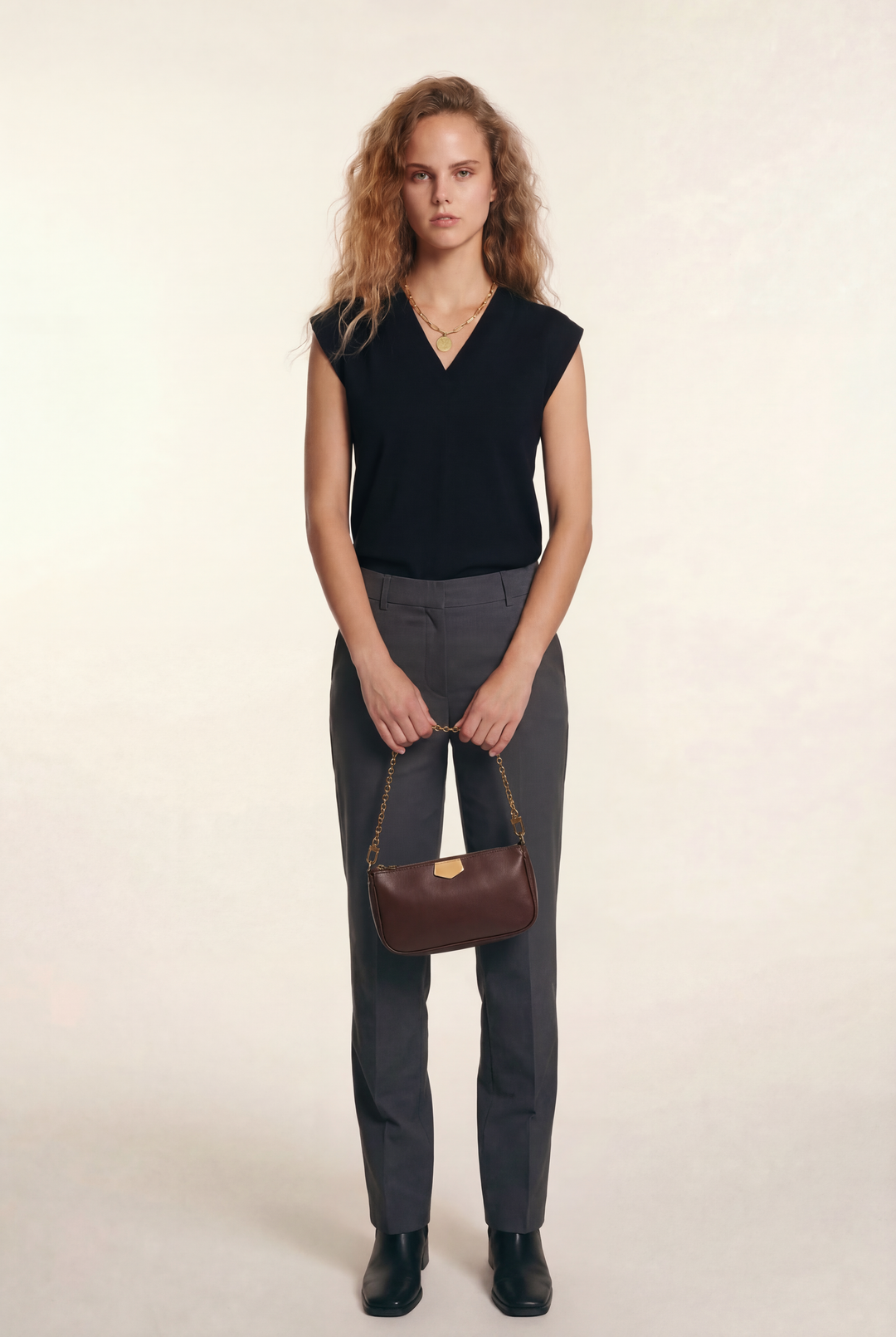 Maelyn | Sleek V-Neck Blouse