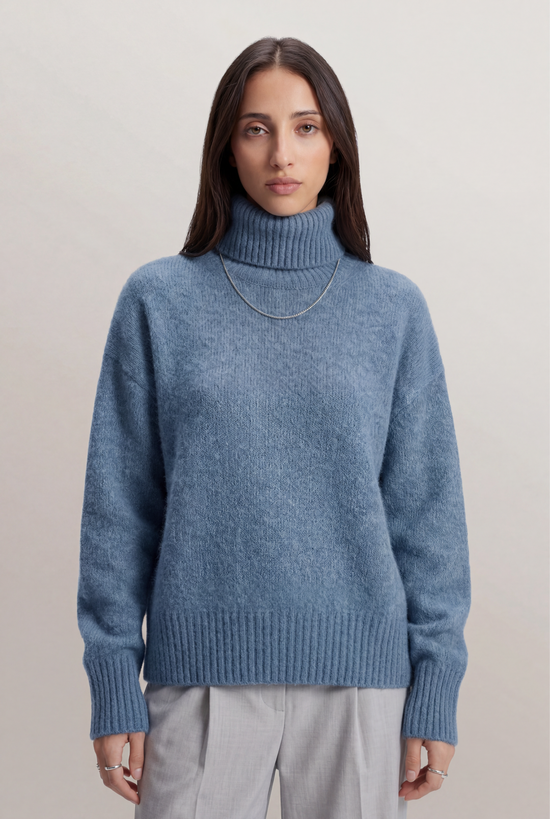 Elowyn | Soft Turtleneck Sweater