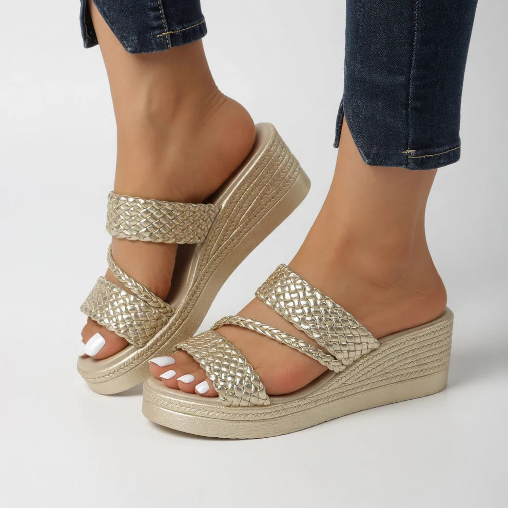 Tresseline™ Slip-On Sandals